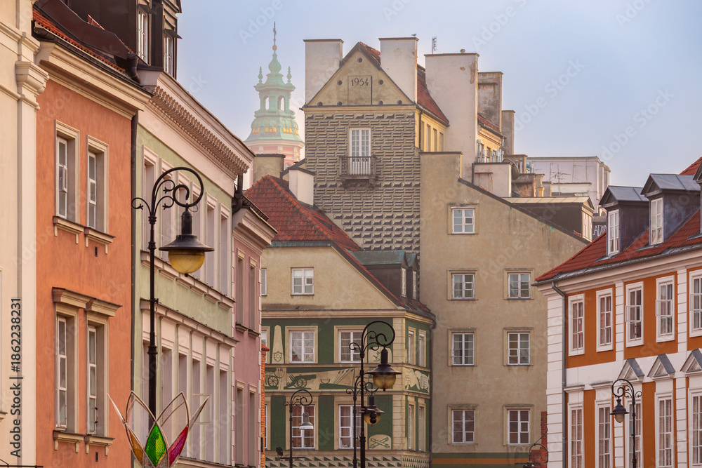 Fototapeta premium Historic buildings in old town of Warsaw Poland