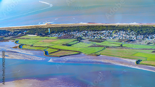 Tableau sur toile loire atlantique coast and loire estuary from aerial view