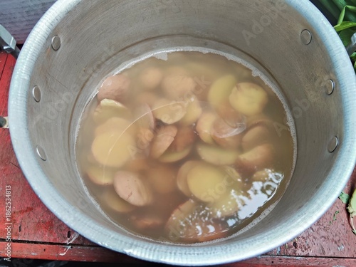 Obraz na płótnie Jengkol rebus or boiled dogfruit, stinky beans, used as a popular dish in Indone