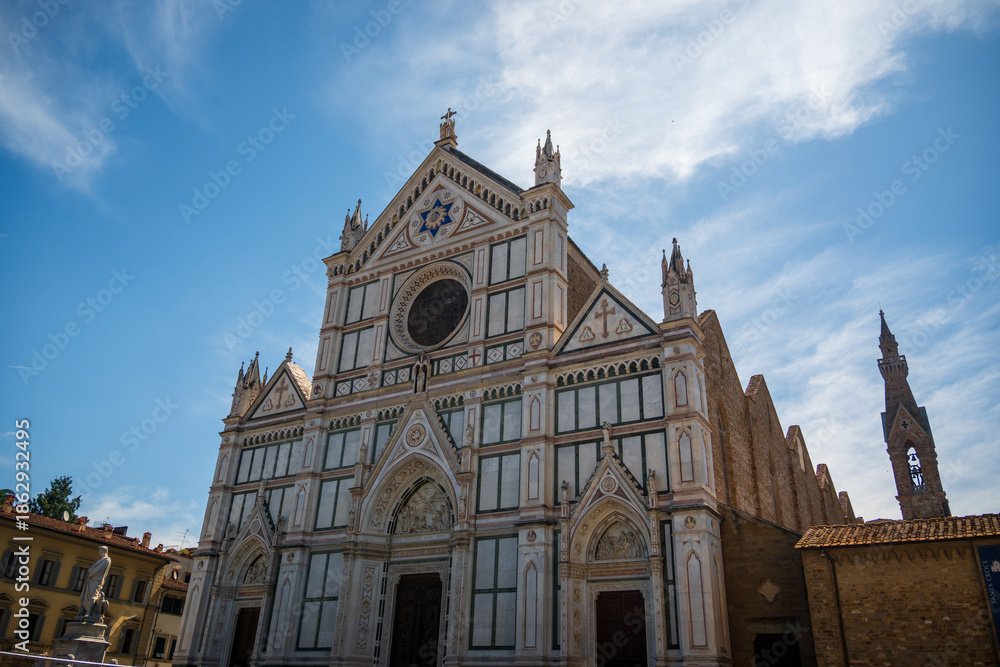 Obraz premium View of the streets of Florence and its typical architecture. Italy.