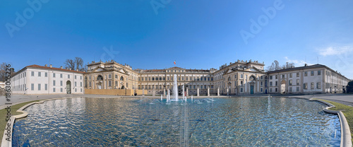 Quadro su tela villa reale di monza italia, royal villa of monza italy