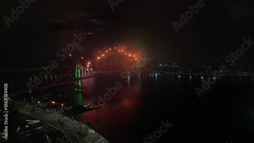 Imagens Aereas Reveillon Florianópolis - Ponte Hercilio Luz - Noite