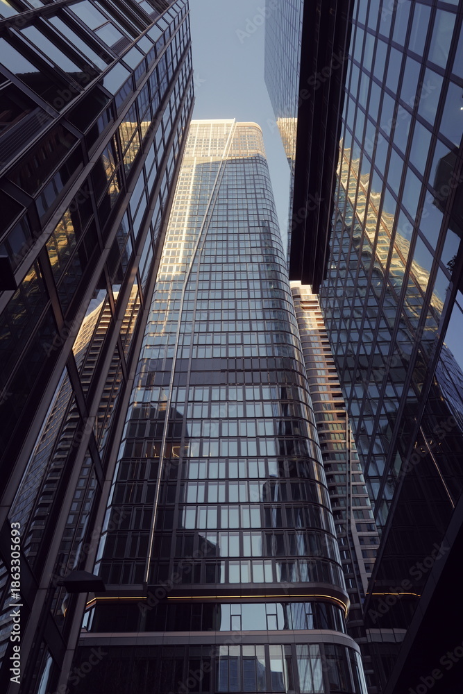 Fototapeta premium Urban architecture in downtown Frankfurt