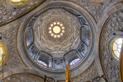 Obraz na plátně Dome ceiling of the Catholic cathedral of Saint John the Baptist in Turin, Italy