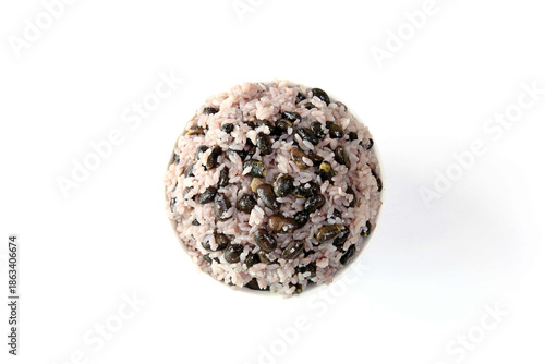 콩으로 지은 밥 한 그릇