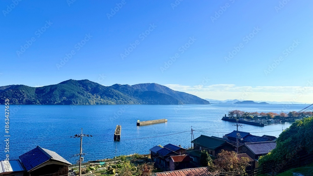 Obraz premium lake and mountains