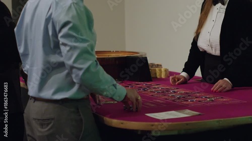 Dealer Calling off bets on Roulette Table  Before Wheel Spin