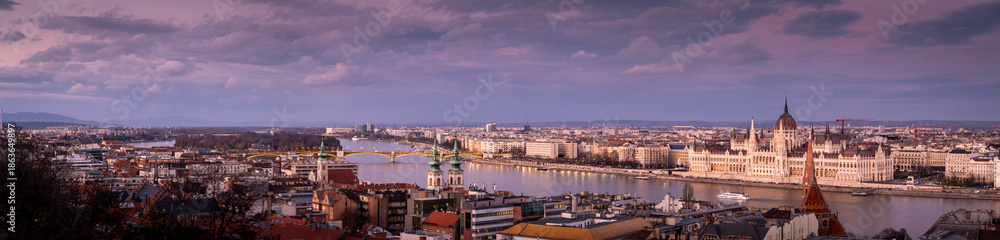 Fototapeta premium The city of Budapest in panorama