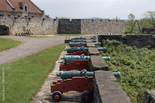фотографія Cannons