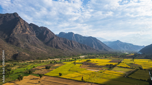 Tableau sur toile Rural landscape of Mayascón village surrounded by mountains in Lambayeque, Peru