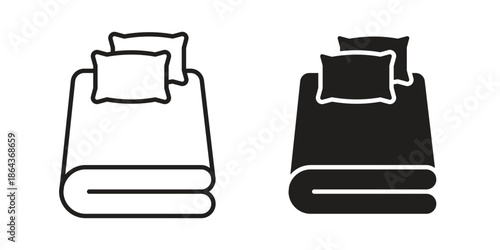 Bed linen set with pillows icon