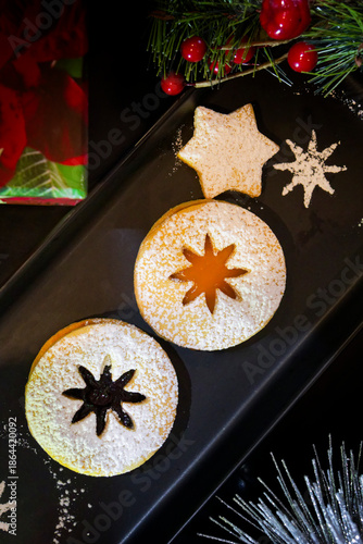 Linzer Cookies / Butter Cookies With Jam Filling / Fursecuri Linzer Cu Gem
