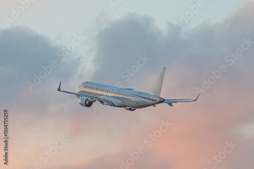 冬季の宮崎空港周辺風景