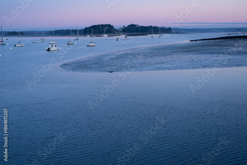 Lever de soleil à l'Ile-Tudy dans le Finistère Bretagne