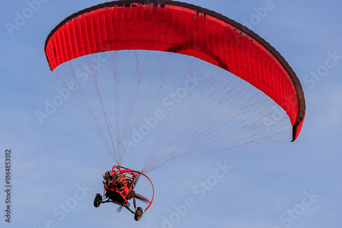powered paragliders at sunset, Thuringian Sea, Altenbeuthen, Thuringia, east germany