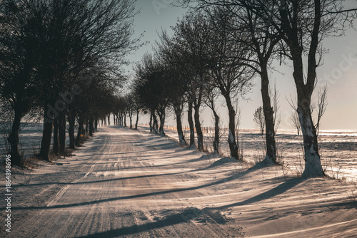 Snow-covered roads, snowstorm, strong winds, poor road conditions