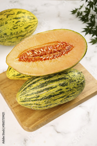 Tableau sur toile Fresh Turpan King Cantaloupes from Xinjiang, China