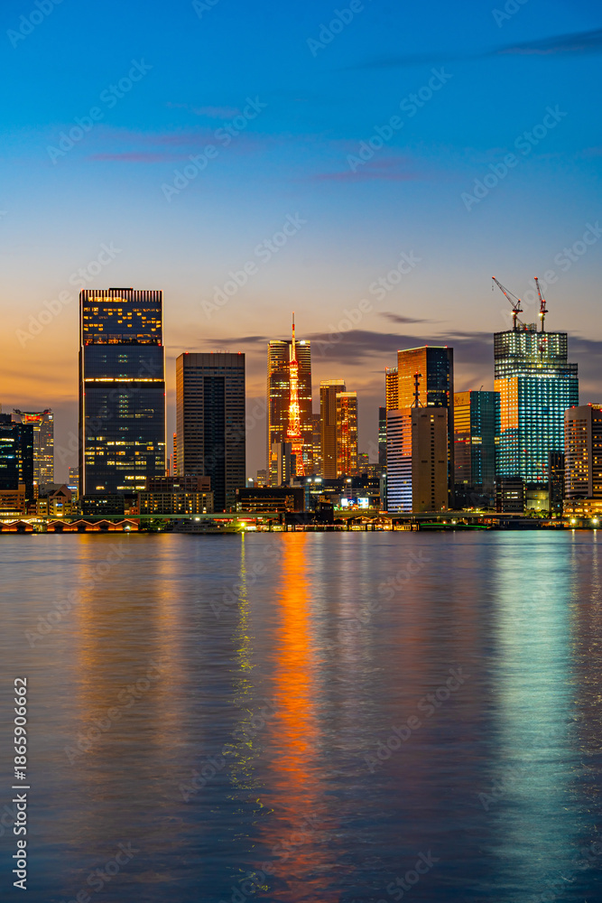 Fototapeta premium 日本 東京都心の夕景 黄昏時