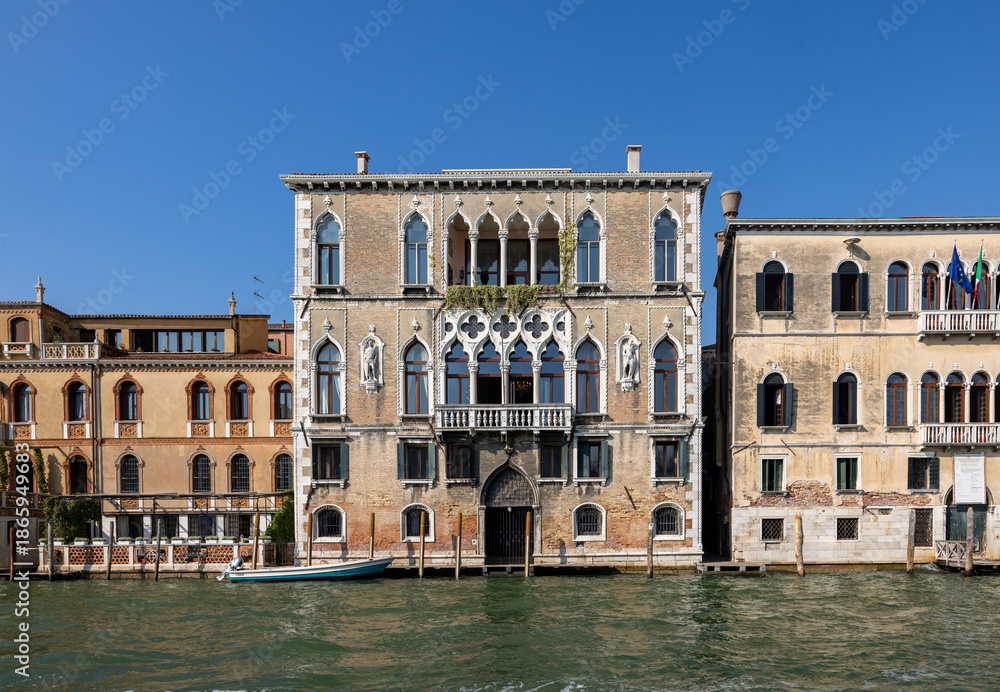 Naklejka premium Loredan dell'Ambasciatore palace at Grand canal in the Dorsoduro district of Venice, Italy.