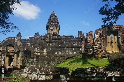 Wallpaper Mural Bakong Temple Torontodigital.ca