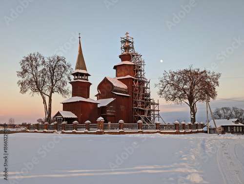 Restoration of a wooden Church in the Russian backwoods