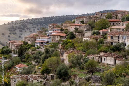 Wallpaper Mural Hangdorf mit Ruinen und historischen Steinhäusern in Abendlicht, Qeparo, Qark Vlora, Albanien Torontodigital.ca