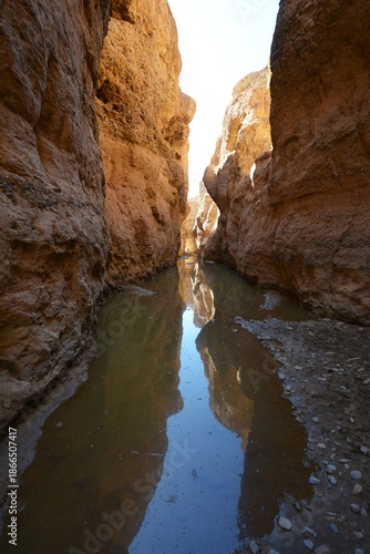 Sesriem Canyon nach der Regenzeit (Wüste Namib in Namibia)