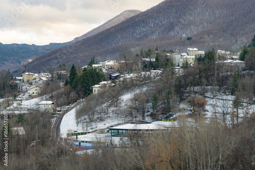 Wallpaper Mural Il borgo di Vidiciatico in appennino con le neve Torontodigital.ca