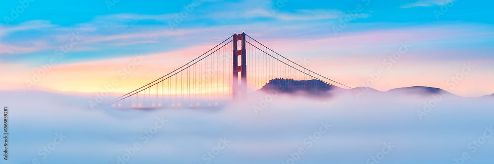 Fototapeta premium Golden Gate Bridge, San Francisco, California