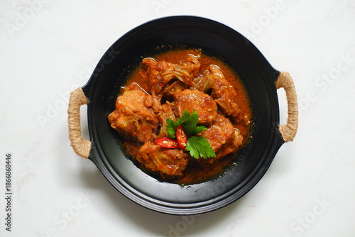 chicken cooked in spicy 