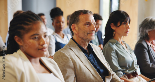 Φωτογραφία Business people, audience and listening in seminar, workshop or presentation for career development