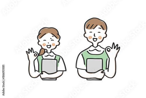 笑顔でOKサインをするエプロン姿の男女