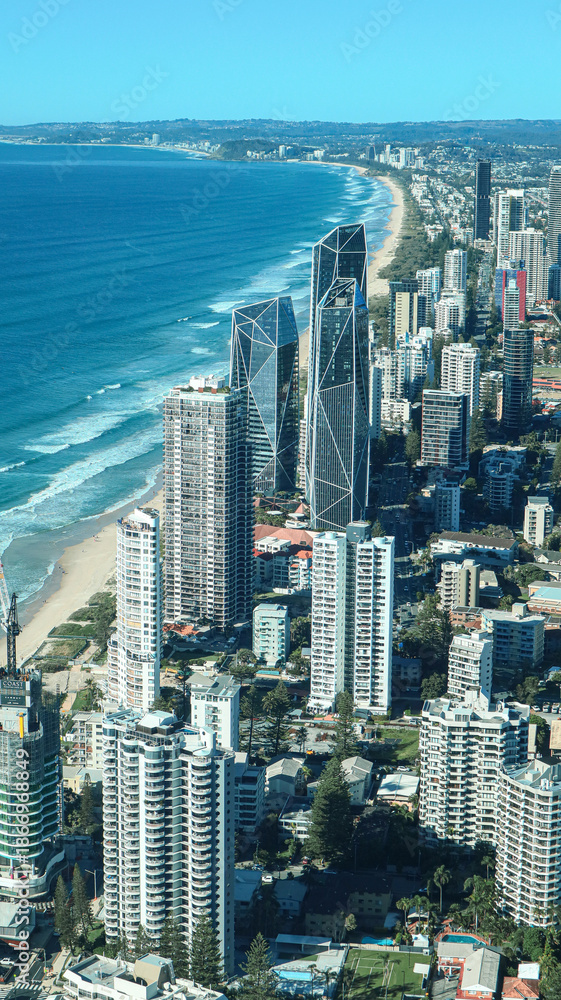 Obraz premium Beautiful high angle view of the Gold Coast seafront high-rise buildings