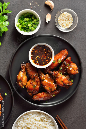 Sweet and spicy chicken wings
