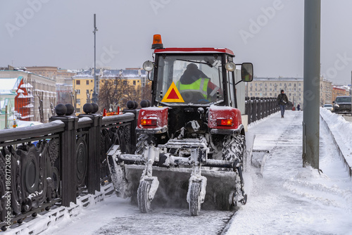 Obraz na plátně Winter in city