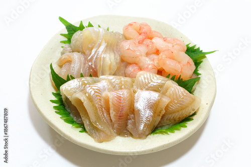 ヒラメ・甘エビ・ハタハタの昆布じめ