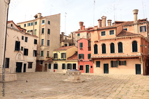 Konstfotografi Field of Maddalena, Venice, italy. Campo della Madalena Venezia