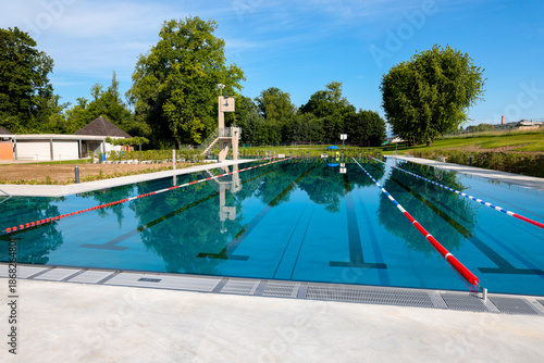 schwimmbad sommer 50 meter chromstahl