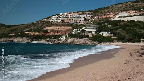 Wallpaper Mural Leerer Strand mit Brandung und Resorts im Hintergrund, Jala, Qark Vlora, Albanien Torontodigital.ca