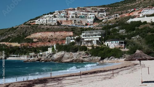 Wallpaper Mural Leerer Strand mit Brandung und Resorts im Hintergrund, Jala, Qark Vlora, Albanien Torontodigital.ca