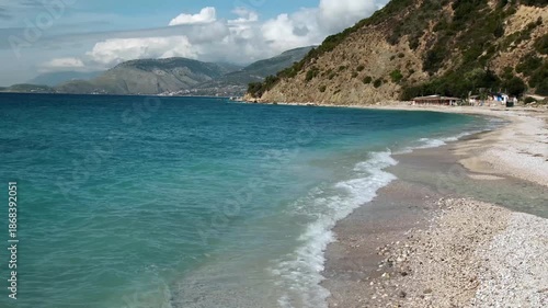 Wallpaper Mural Ruine eines kleinen Holzbaus vor dichter Vegetation im Tal bei Bunec, Bunec, Qark Vlora, Albanien Torontodigital.ca