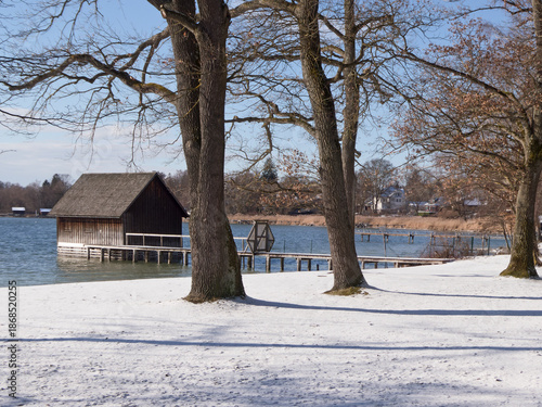 Ammersee in der Herrschinger Bucht im Winter