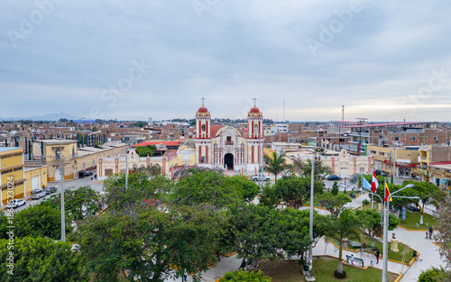 Schilderij op canvas Plaza de Armas of Ferreñafe, main square and urban landmark in Lambayeque, Peru