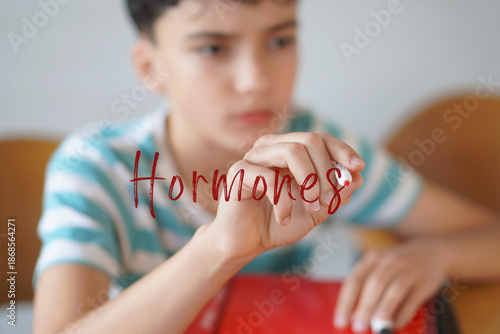 Foto HORMONES