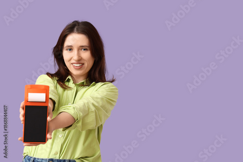Young woman with payment te...