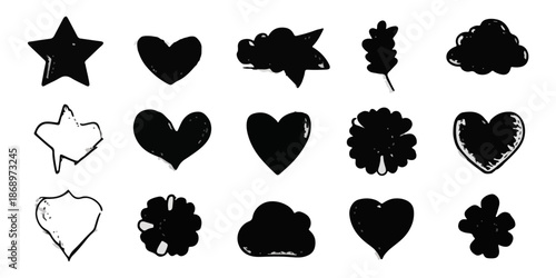 手描きで描かれたグランジ風の星、ハート、雲、葉っぱ、抽象的な図形が特徴の、多様な落書きシルエットアイコンコレクション。透明な背景で利用可能なデザイン素材として、ウェブや印刷物に最適です。