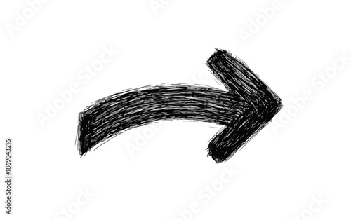 Ręcznie rysowana czarna strzałka wskazująca w prawo na białym tle, idealna do projektów graficznych.