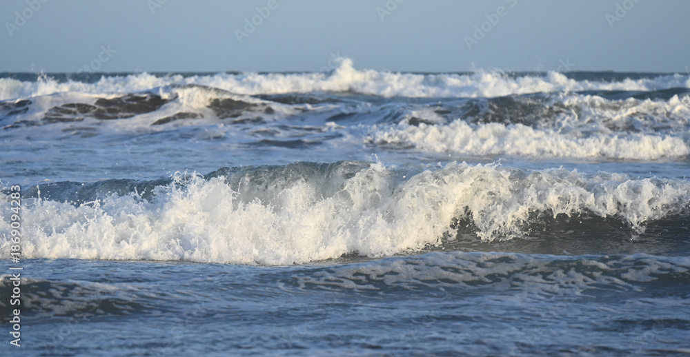 Fototapeta premium ocean coast and waves and sky, 