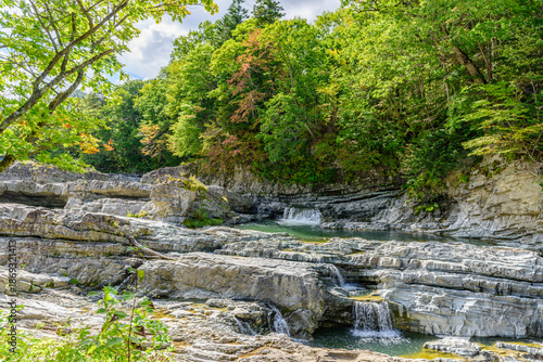 北海道 芦別川 の三段滝
