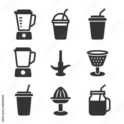Blender and drink icons set: blenders, cups, and juicers in black and white.
